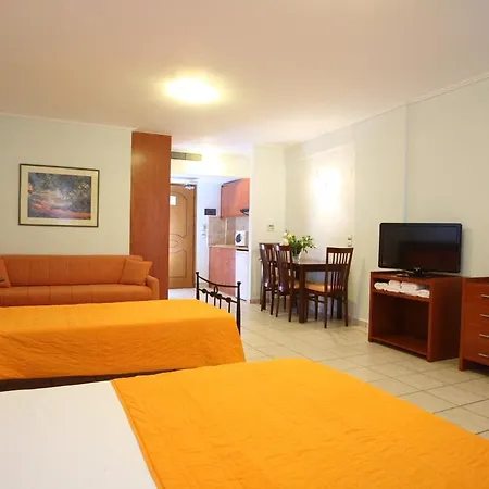 Grand Nefeli Aparthotel *